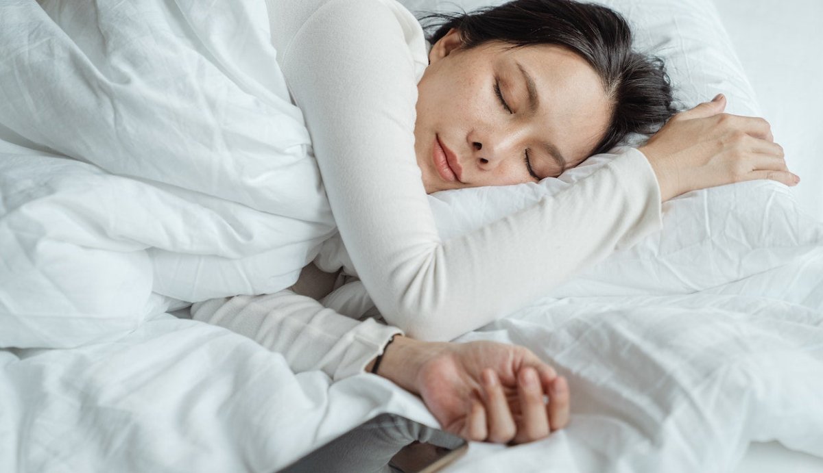 Can Delta-11-THC Help You Sleep? - Vida Optima™
