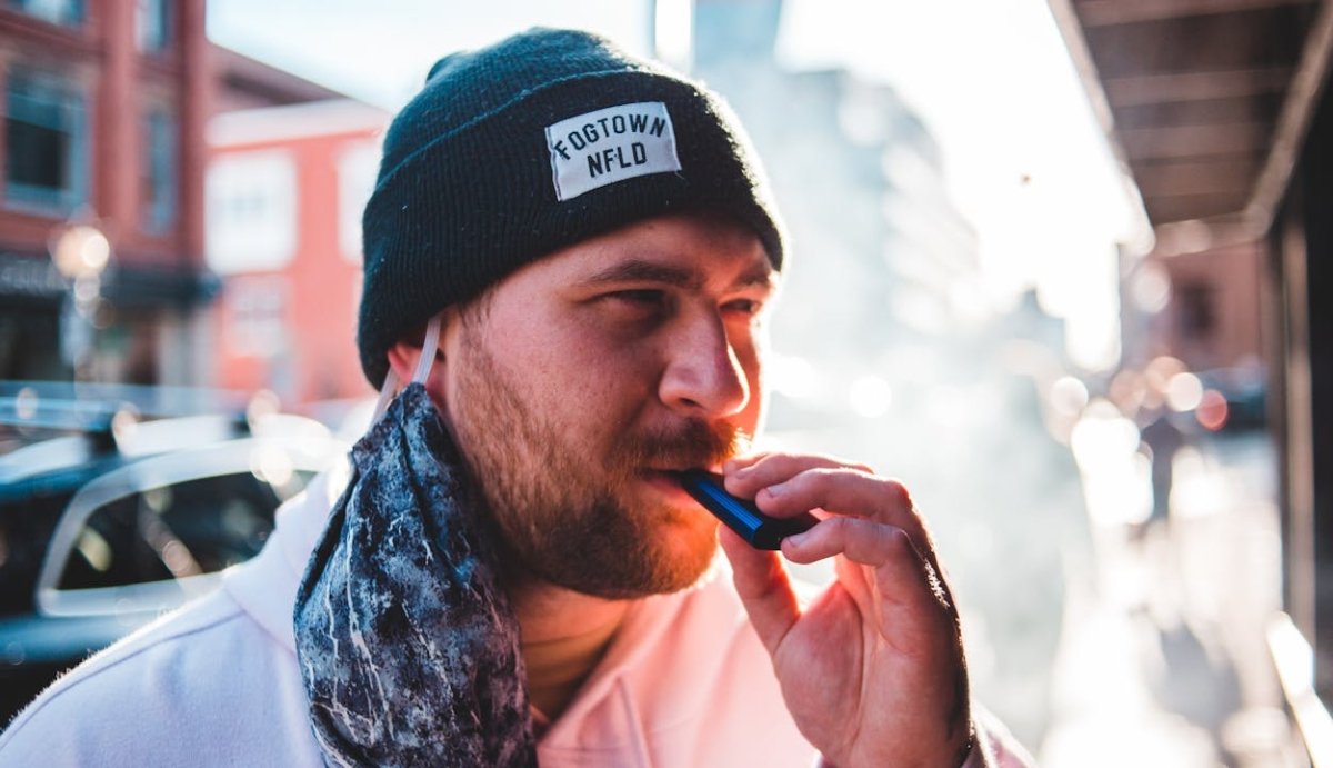 CBD Vaping Guide: How Much Should You Smoke? - VO Inc