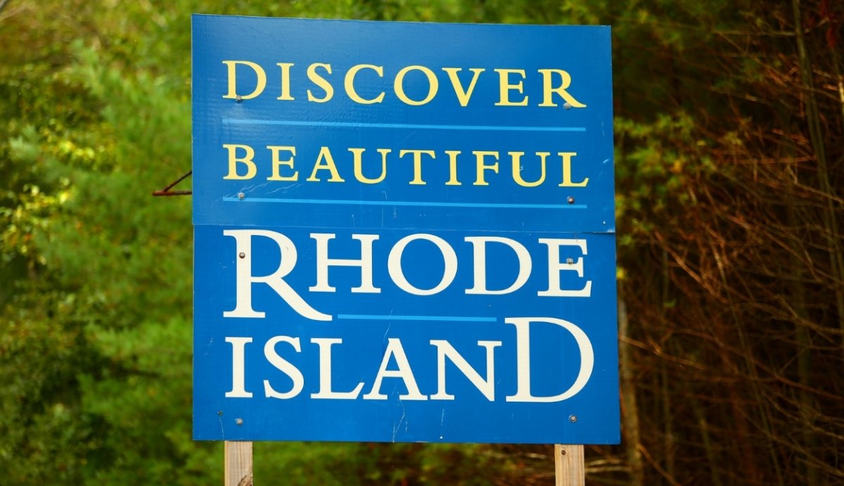 Is CBD Legal in Rhode Island? - Vida Optima™